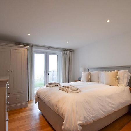 Whispers - 4 Bedroom Modern Family Holiday Home In Salcombe Sleeps 8 Екстериор снимка