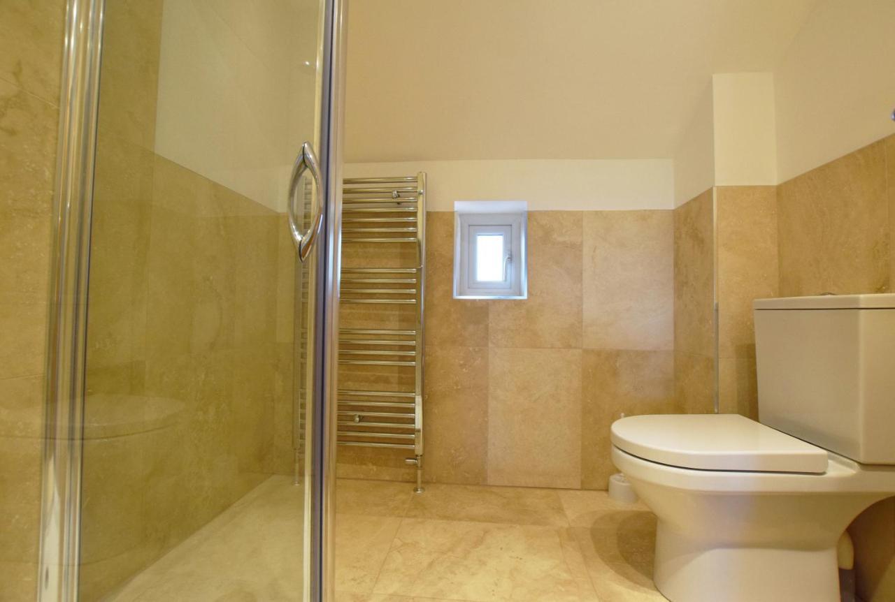 Whispers - 4 Bedroom Modern Family Holiday Home In Salcombe Sleeps 8 Екстериор снимка