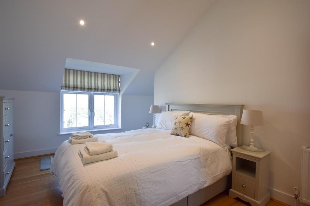 Whispers - 4 Bedroom Modern Family Holiday Home In Salcombe Sleeps 8 Екстериор снимка